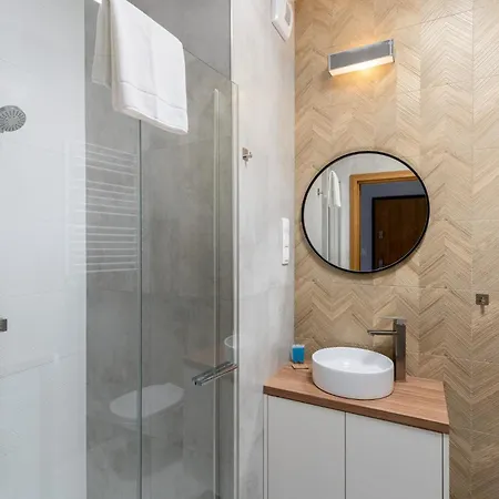 Cracow Novum #58 By Bookinghost Krakkó